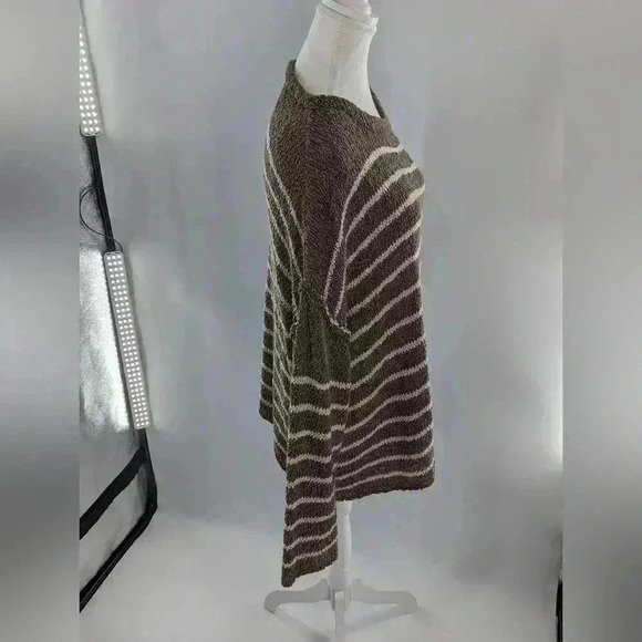 Easel Los Angels Women's Brown Oversized Long Sleeve Pull Over Sweater Sz M Flaw - Picture 3 of 12